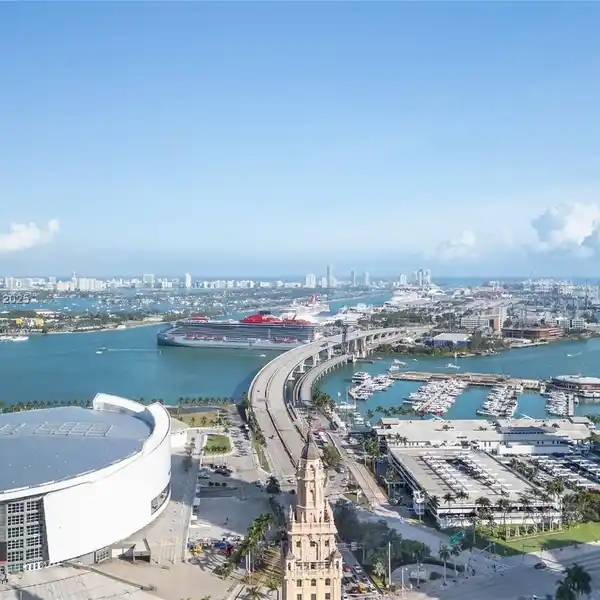 NEW LIFESTYLE LIVING AT 601 CONDO MIAMI
