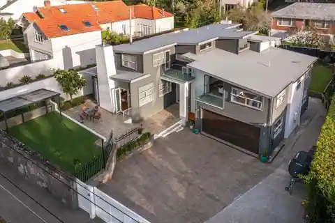 Beautiful Home Crafted to the Highest Standards