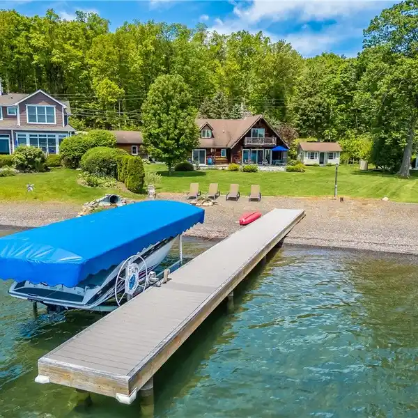 PREMIUM PROPERTY ON CANANDAIGUA LAKE