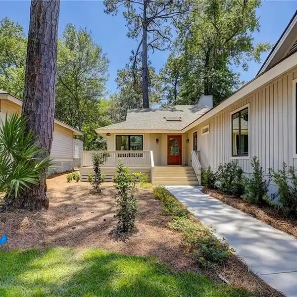 PICTURE PERFECT COMPLETELY REMODELED RETREAT WITH LAGOON VIEW