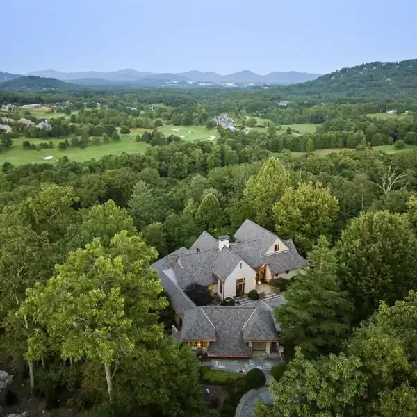 FABULOUS HOME IN A LUXURY MOUNTAIN ENCLAVE