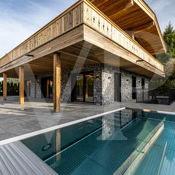 NEWLY BUILT SKI CHALET