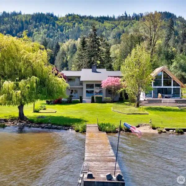 LAKESIDE GEM