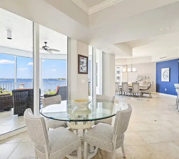 GULF HARBOUR PARAMOUNT RESIDENCE WITH PRIVATE ELEVATOR ACCESS