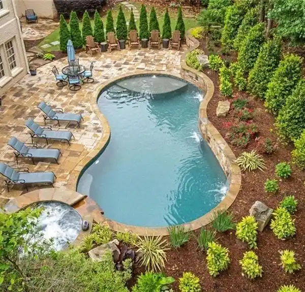 PETITE ESTATE IN COVETED ELLARD