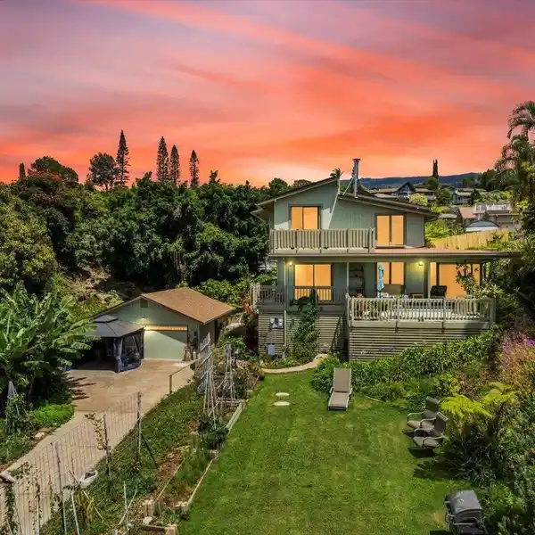 BEAUTIFULLY MAINTAINED HOME IN KULA KAI