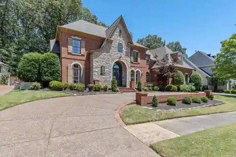 Beautiful Home That Has It All