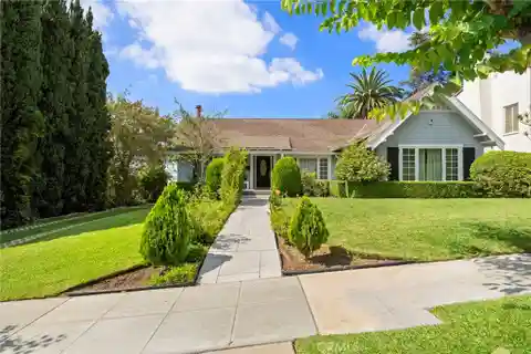 Rare Single-Level Vintage Beauty