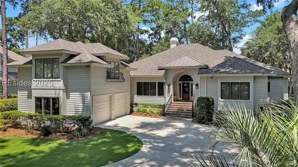 Warm and Inviting Residence Offering an Exceptional Living Experience