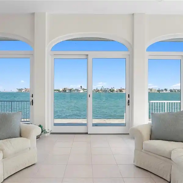 AMAZING LOCATION ON VINA DEL MAR ISLAND