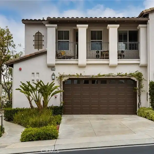 BEAUTIFULLY UPGRADED HOME
