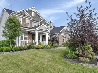 Luxury and Comfort in Bentley Park