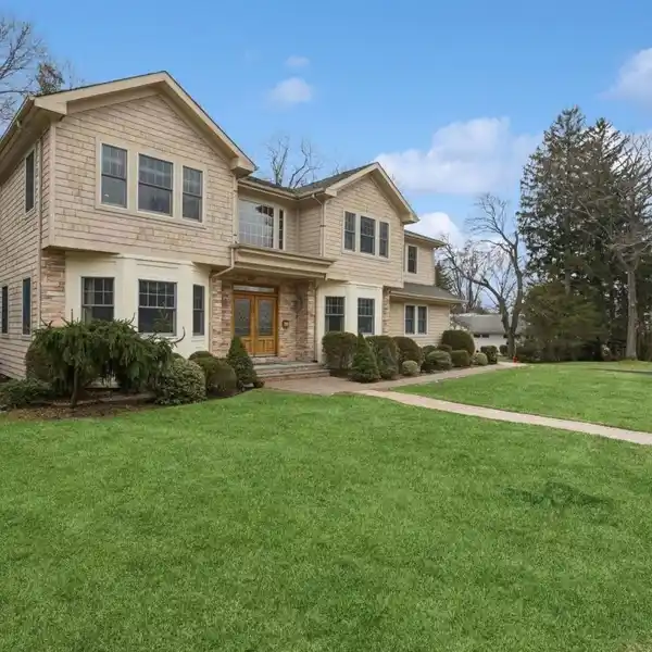 SPACIOUS SIX BEDROOM COLONIAL HOME