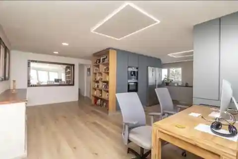 Seaside Serenity Meets Sleek Modern Luxury