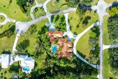Remarkable Meticulously Designed Estate