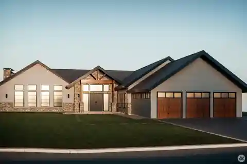 New Construction in Tacoma Country & Golf Club
