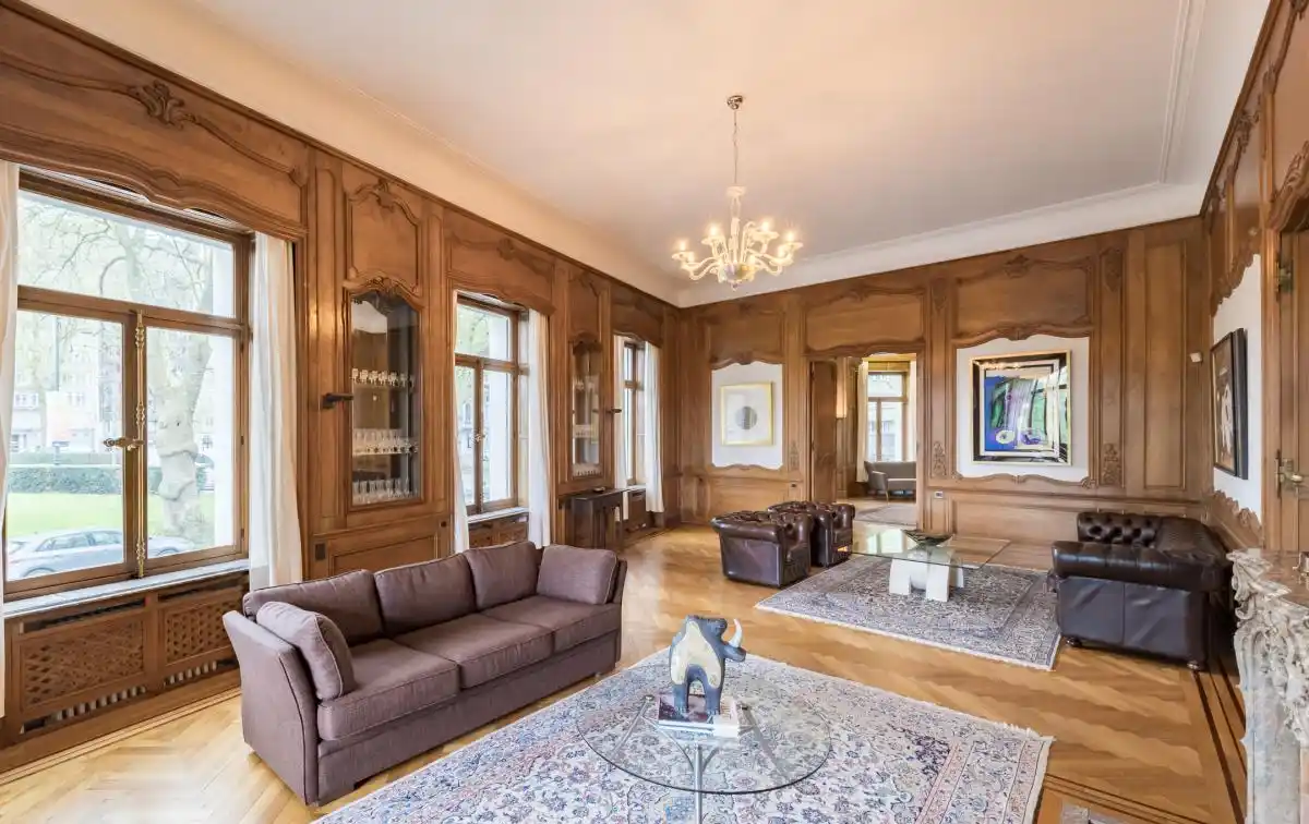 Exceptional Duplex Apartment in a Prestigious Setting