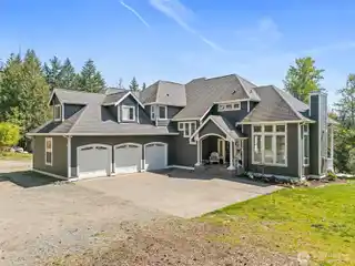 Peaceful Acreage Living Near Sumner-Bonney Lake