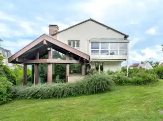 Dignified Living in Stylish Surroundings