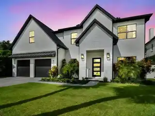 Luxury Living in the Heart of Swann Estates