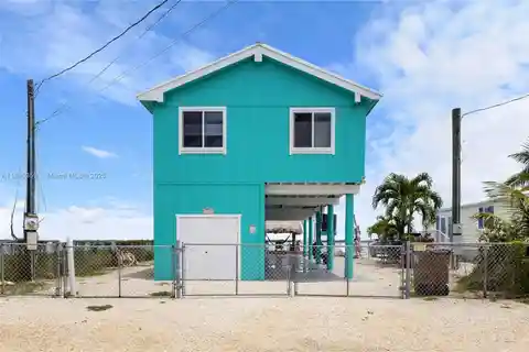 Key Largo Waterfront Home with Captivating Views