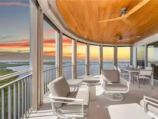 Extraordinary Complete Remodel