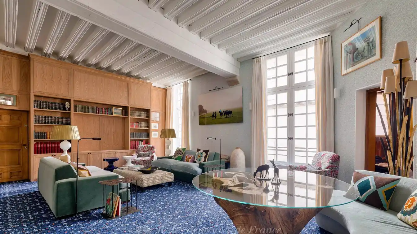 Delightful Apartment Full of Period Charm