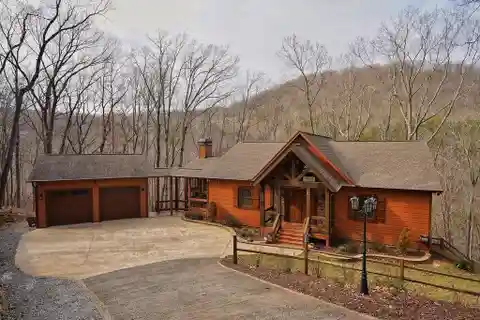 Elegant North Georgia Retreat with Scenic Backdrop
