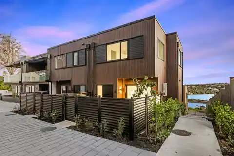 Enviable Urban-Coastal Townhouse