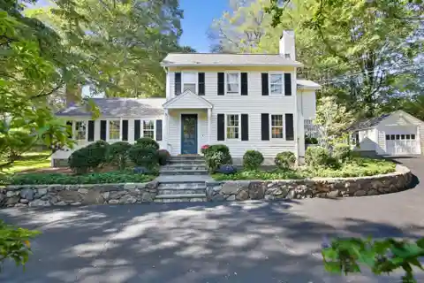Extraordinary Home with Vintage Charm