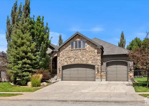 FULLY FURNISHED MOUNTAIN RETREAT
