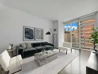 Bright Updated Home at the Tempo