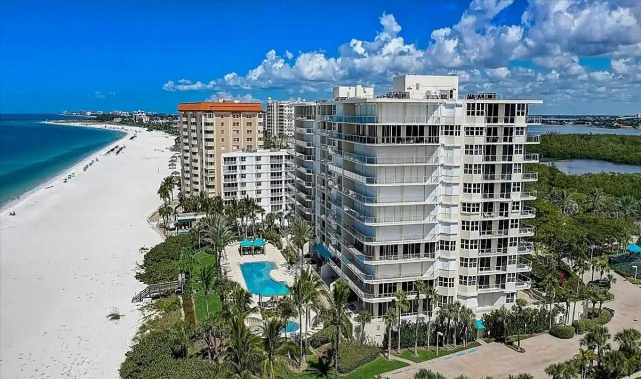 Three Bedroom Penthouse Condo with a Sprawling Terrace