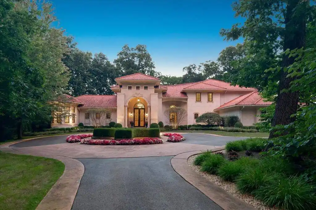 Exceptional Mediterranean-style Villa