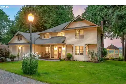 Expansive Private Retreat with Shop