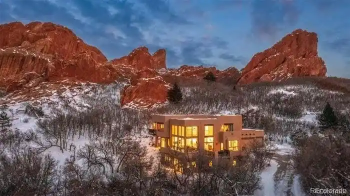 Newly Renovated Home in an Inspiring Setting