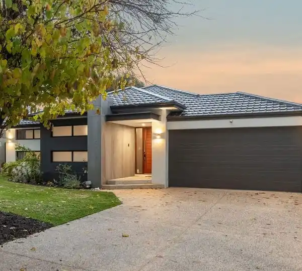 RESORT-STYLE SANCTUARY WITH LUXE RIVERSIDE LIVING