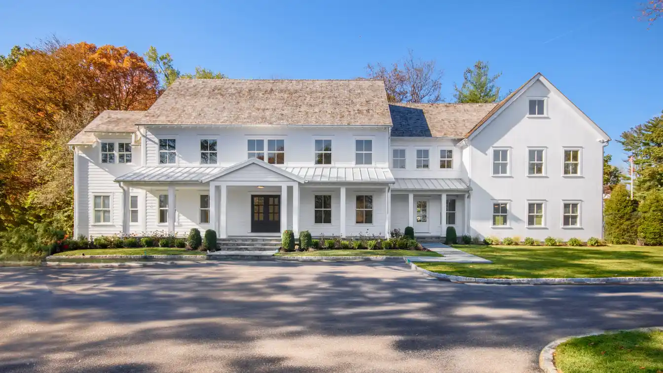 Newly Constructed Nantucket-style Colonial with Timeless Elegance