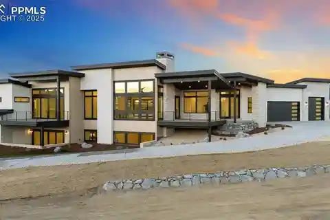 Striking New Mountain Modern Masterpiece