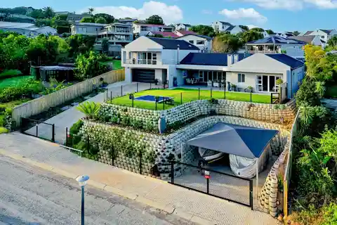 Stylish Modern Home with Views