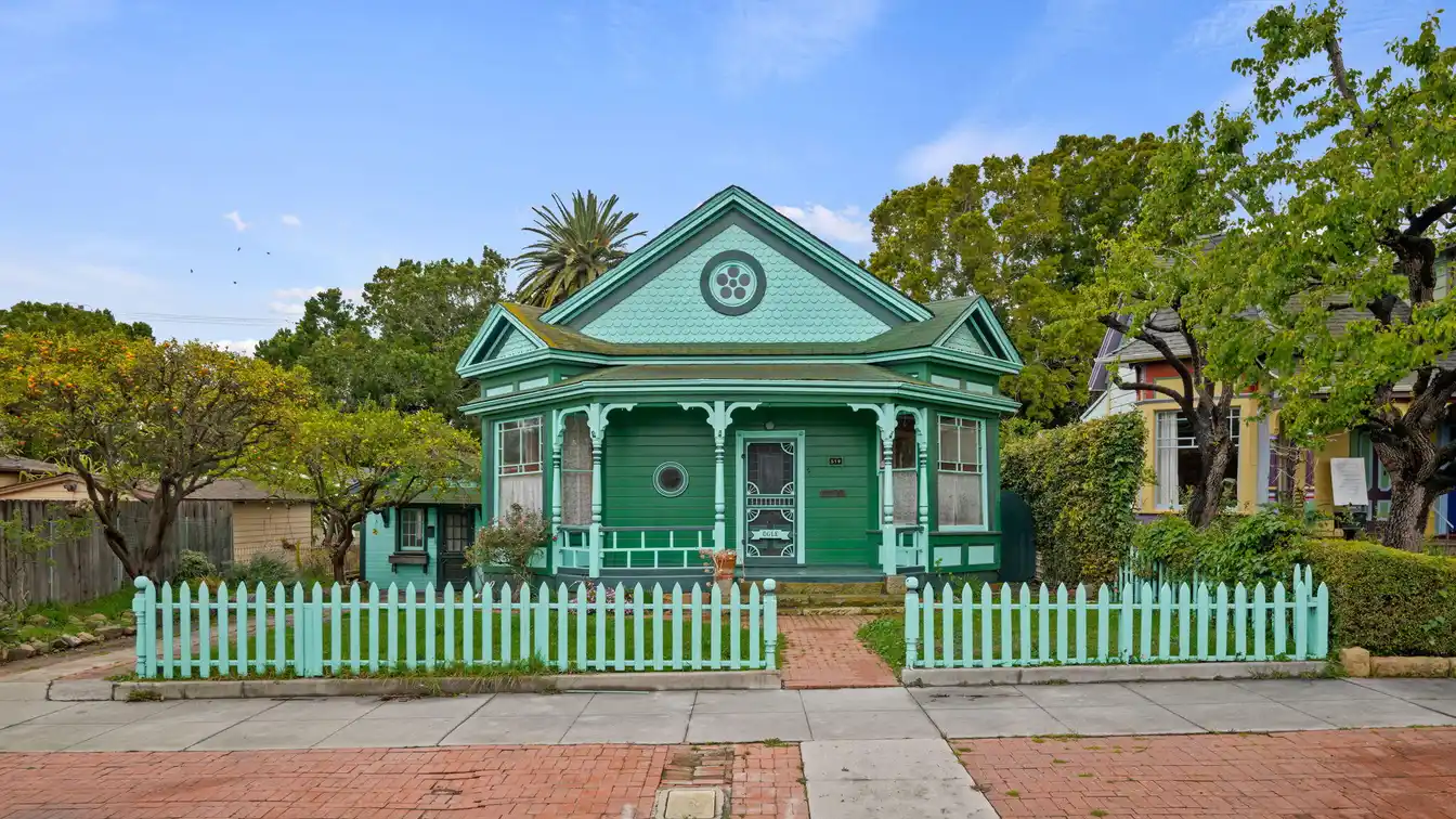 Cute Victorian Classic