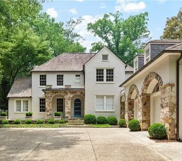 BEAUTIFUL EUROPEAN INSPIRED HOME IN A SOUGHT AFTER LOCATION