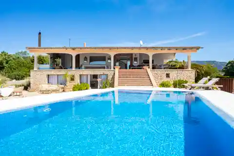 Villa in Bunyola with Pool and Views of the Tramuntana Mountains