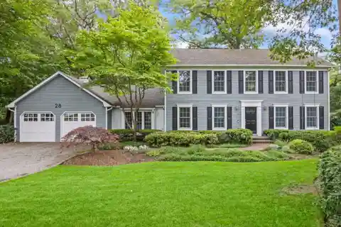 Beautifully Appointed Colonial in Island Estates
