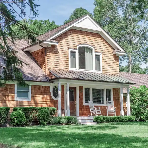 TRUE VACATION HOME IN PINE NECK LANDING WITH A PRIVATE BEACH