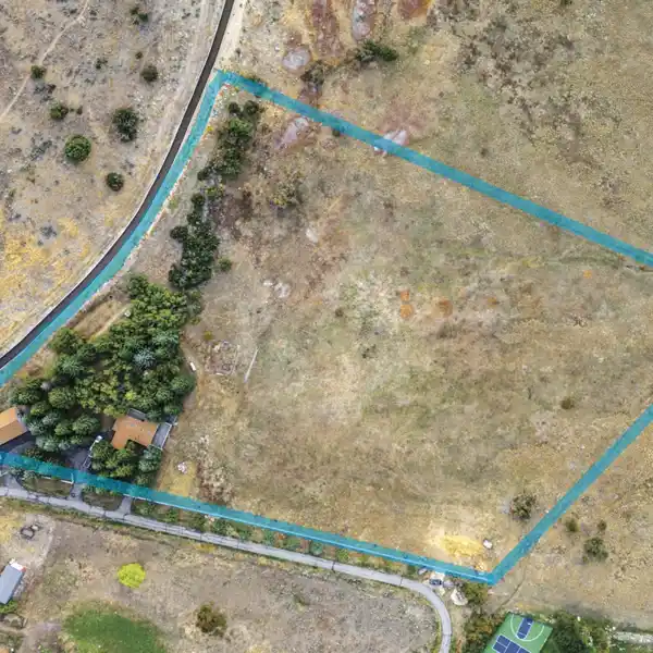 VERSATILE SEVEN-ACRE PARCEL