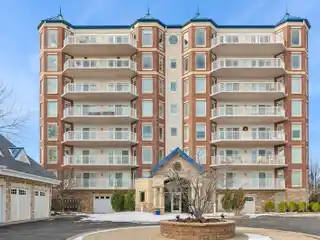 Luxury Beach Living at the Prestigious Lighthouse Point