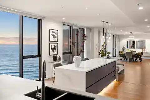 Whole-Floor Oceanfront Apartment