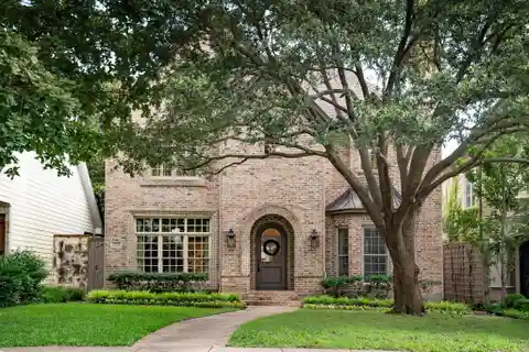 Beautiful Traditional Family Home