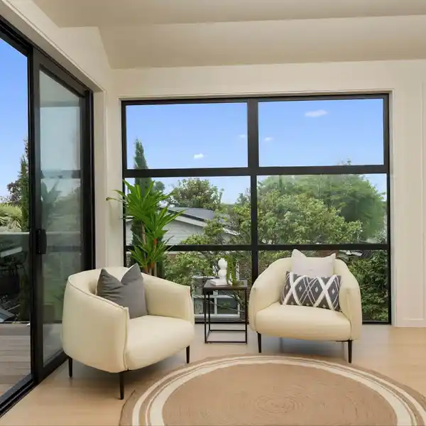 CONTEMPORARY CEDAR HOME DESIGNED FOR COASTAL LUXURY LIVING